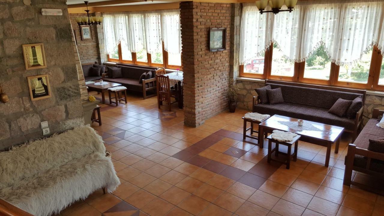 Hotel Pashuta Voskopojë Zewnętrze zdjęcie